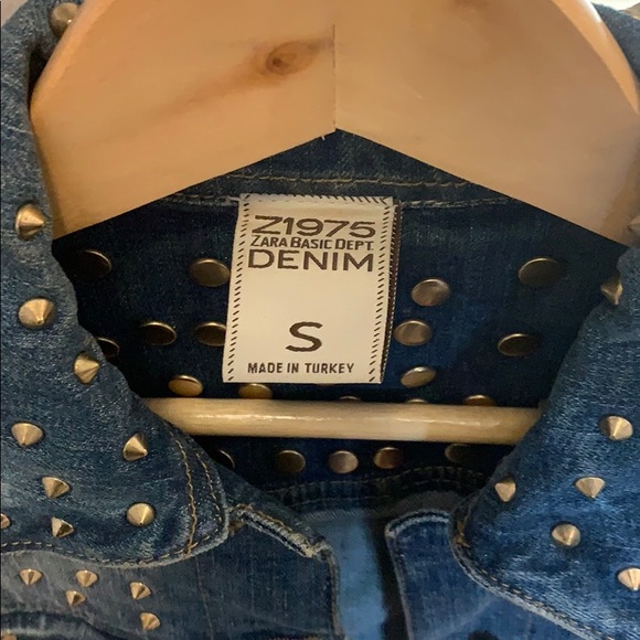 Jean jacket - Picture 2 of 8